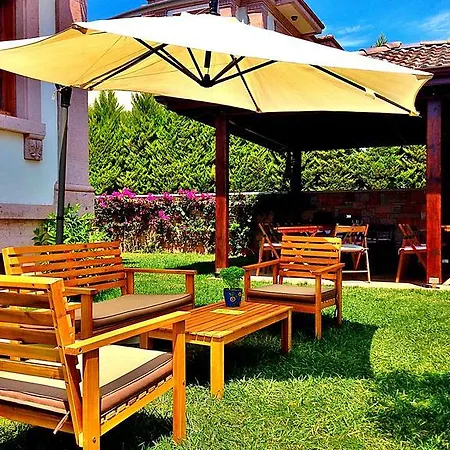 Cunda Vrodi فندق *