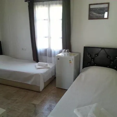 Cunda Vrodi فندق