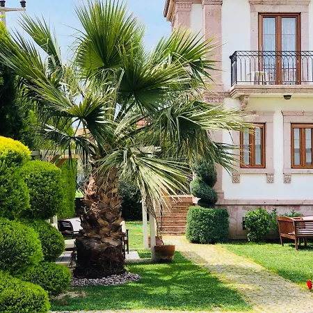 Cunda Vrodi فندق