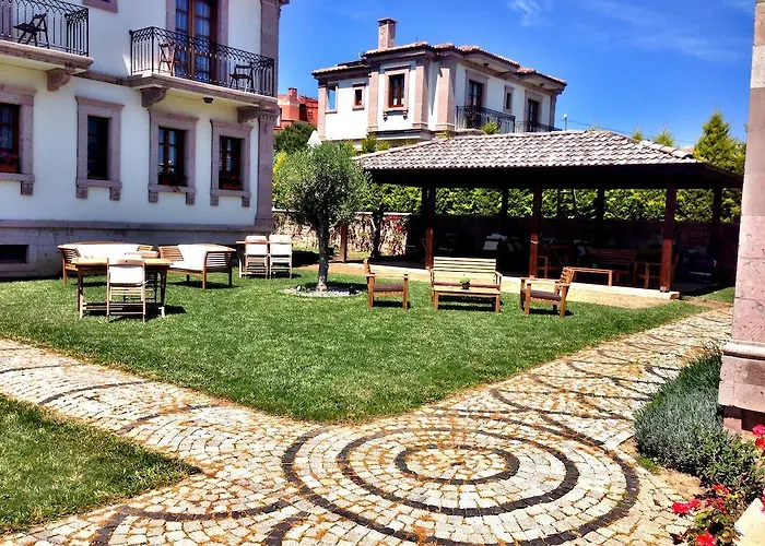 Отель Cunda Vrodi *