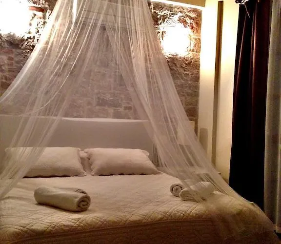 Cunda Vrodi * Айвалык