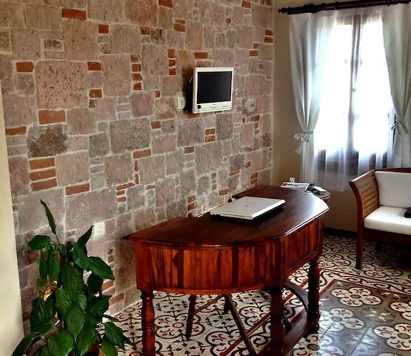 Отель Cunda Vrodi Айвалык