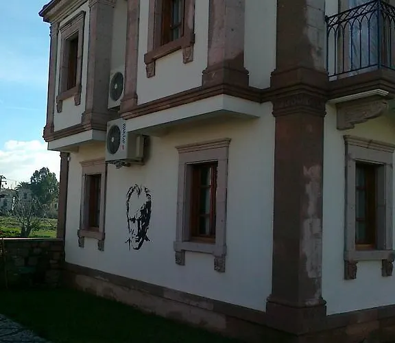 Отель Cunda Vrodi Айвалык