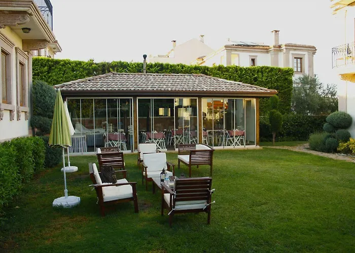 Отель Cunda Vrodi *